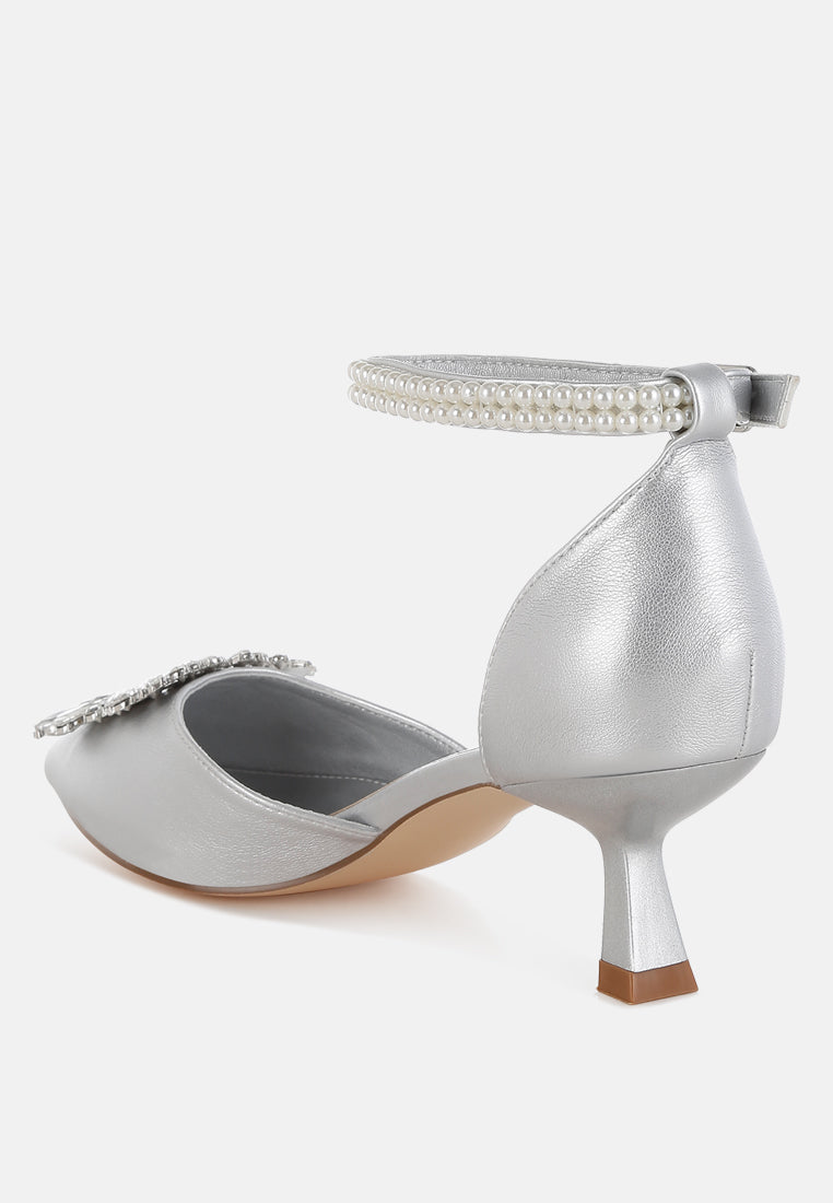 women diamante brooch kitten heel sandals#color_silver