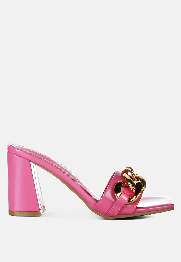 women metal chain detail block heel sandal#color_pink