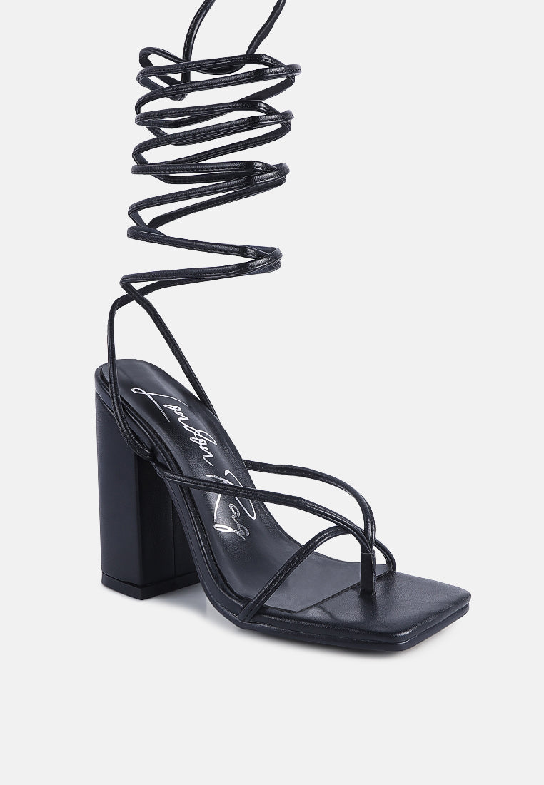 women lace up block heeled sandal#color_black