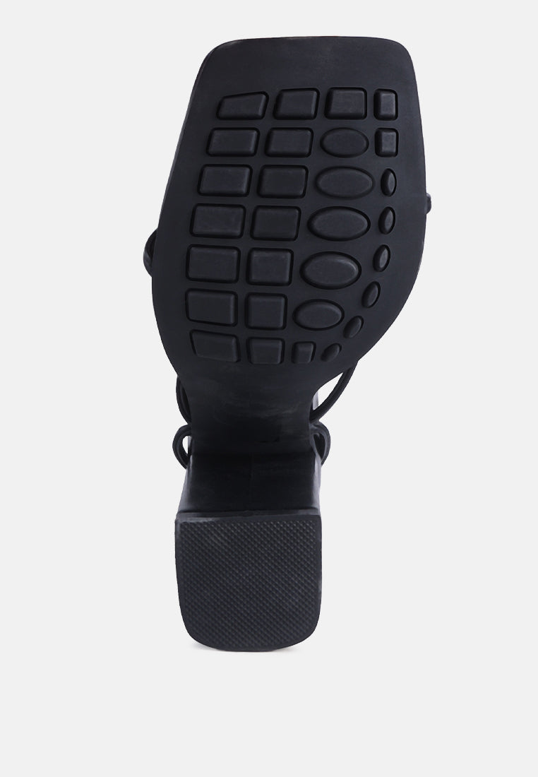 women lace up block heeled sandal#color_black