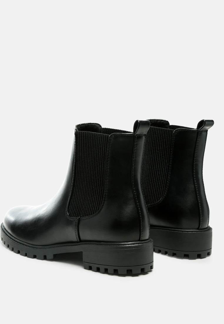 women chelsea styled ankle boot#color_black