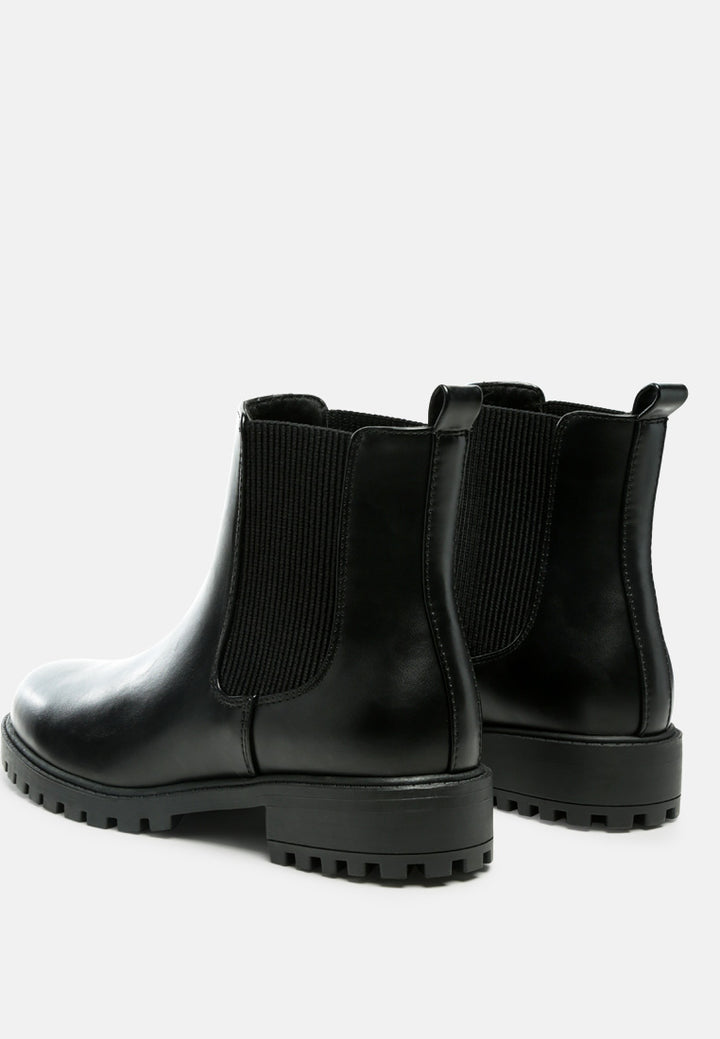 women chelsea styled ankle boot#color_black