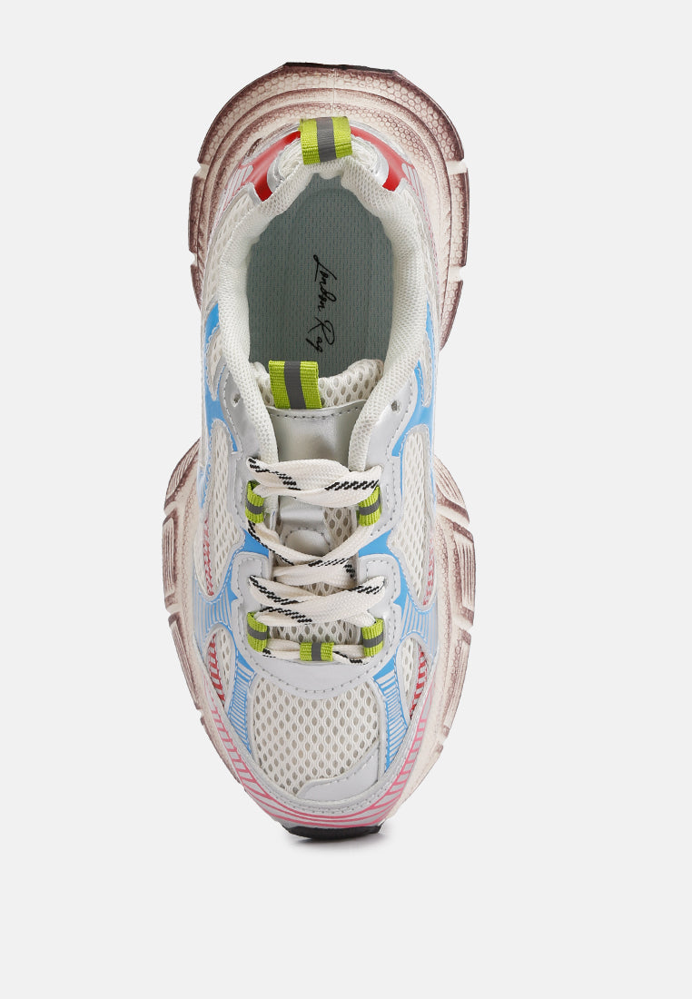 Women Pull Tab Chunky Sole Sneaker