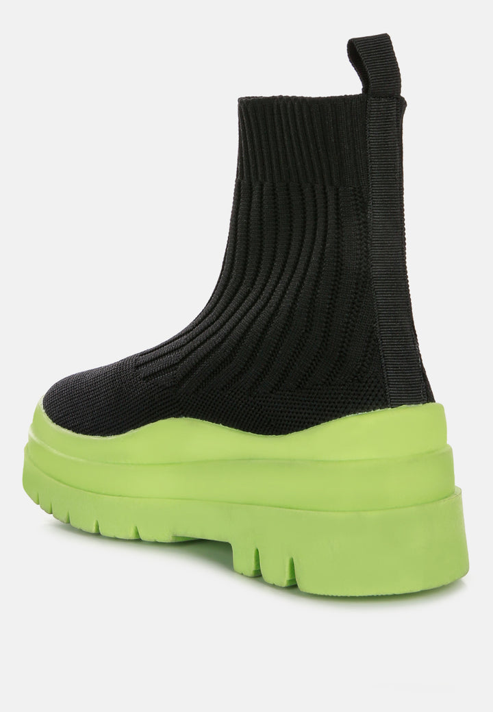 women knitted platform chunky boots#color_black
