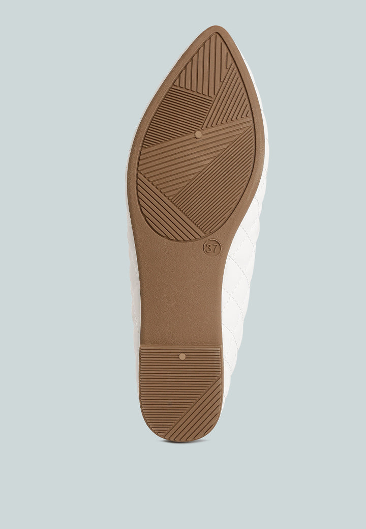 women quilted detail ballet flats#color_white