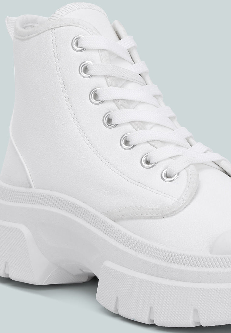 women chunky lace up boots#color_white