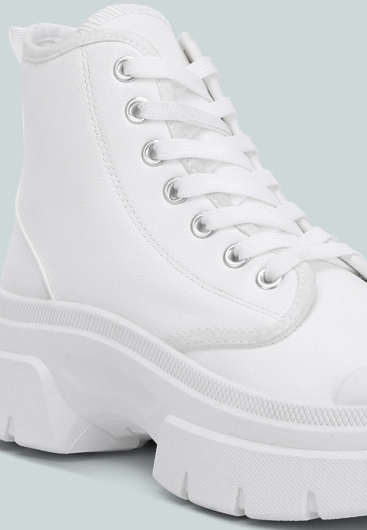 women chunky lace up boots#color_white