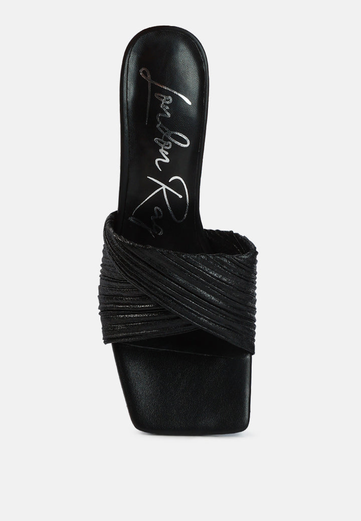 women crinkled high heeled block sandals#color_black