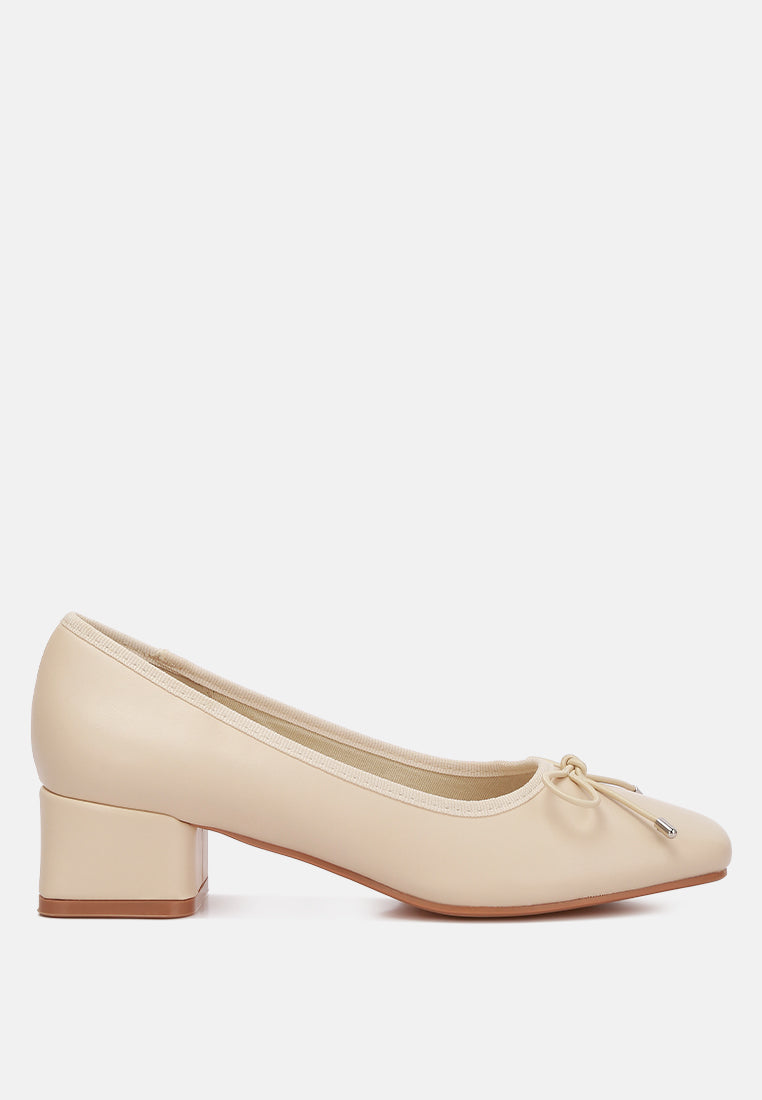 women low block heel ballerinas#color_beige
