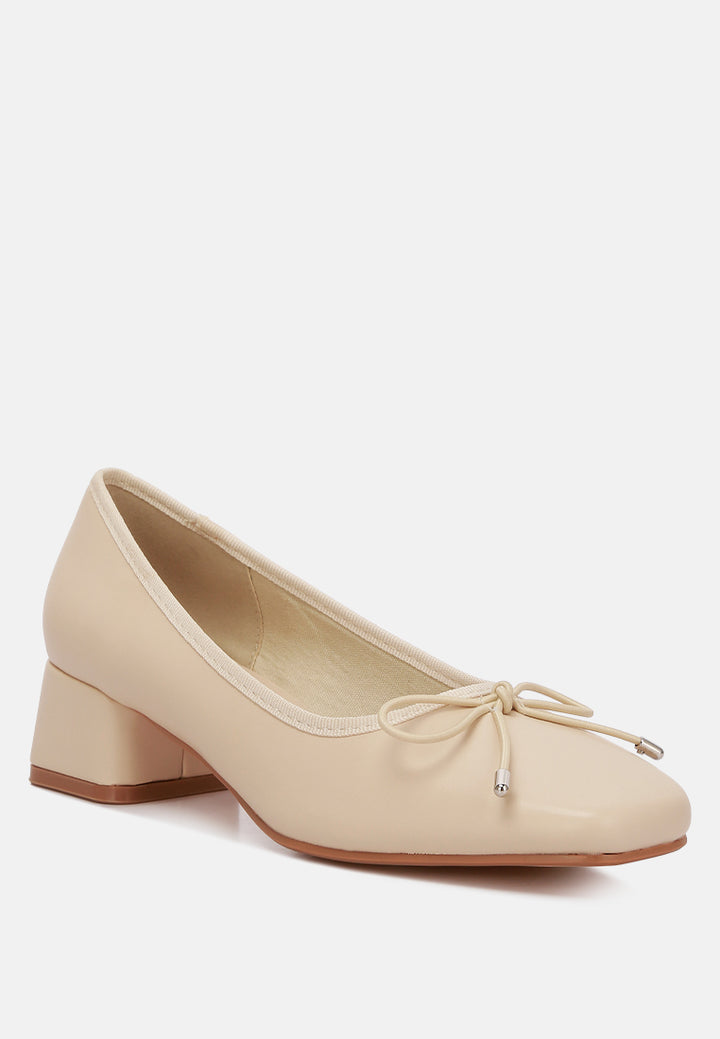 women low block heel ballerinas#color_beige