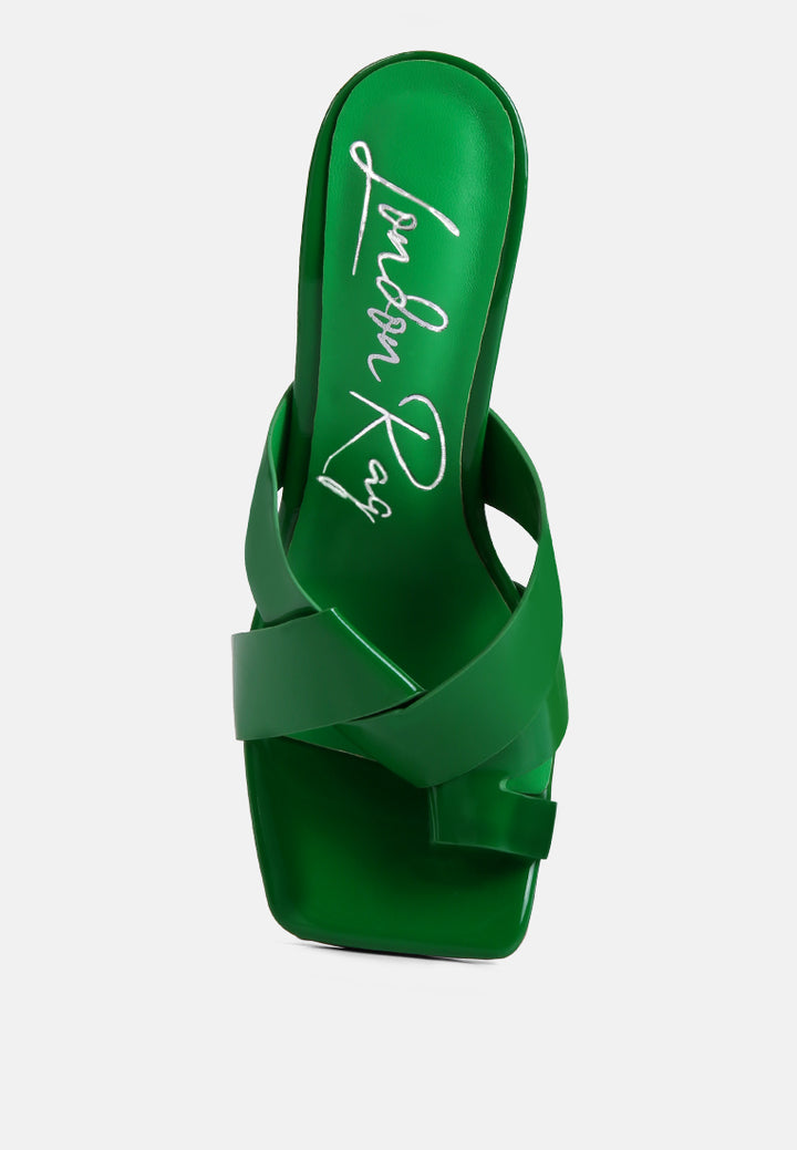 women intertwined toe ring heeled sandals#color_green