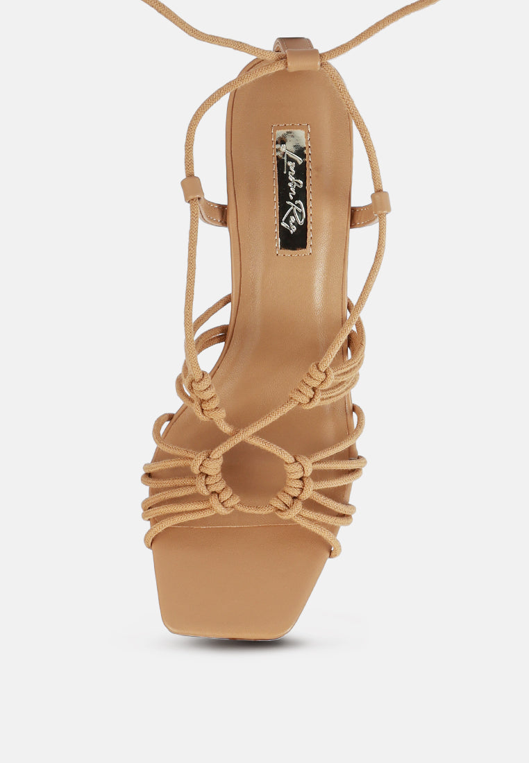 women strings attach braided tie up block heeled sandal#color_camel