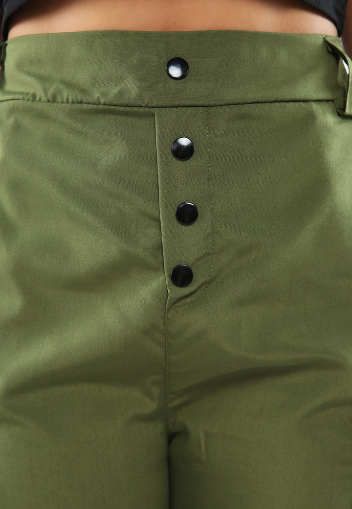 women style up cargo pant in black#color_green