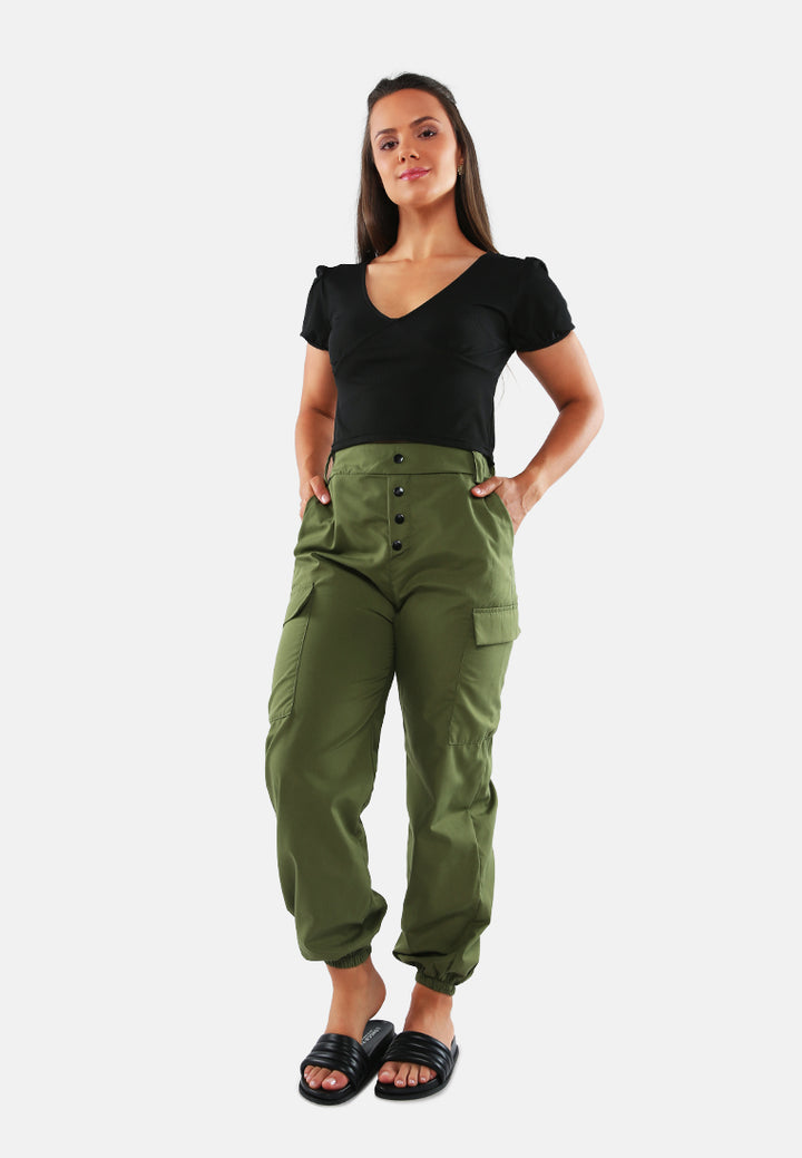 women style up cargo pant in black#color_green
