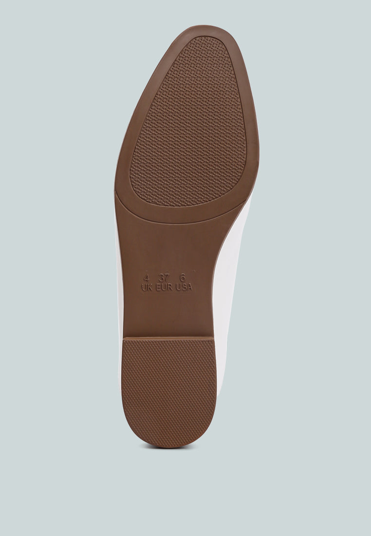 women horsebit embellished faux leather loafers#color_white