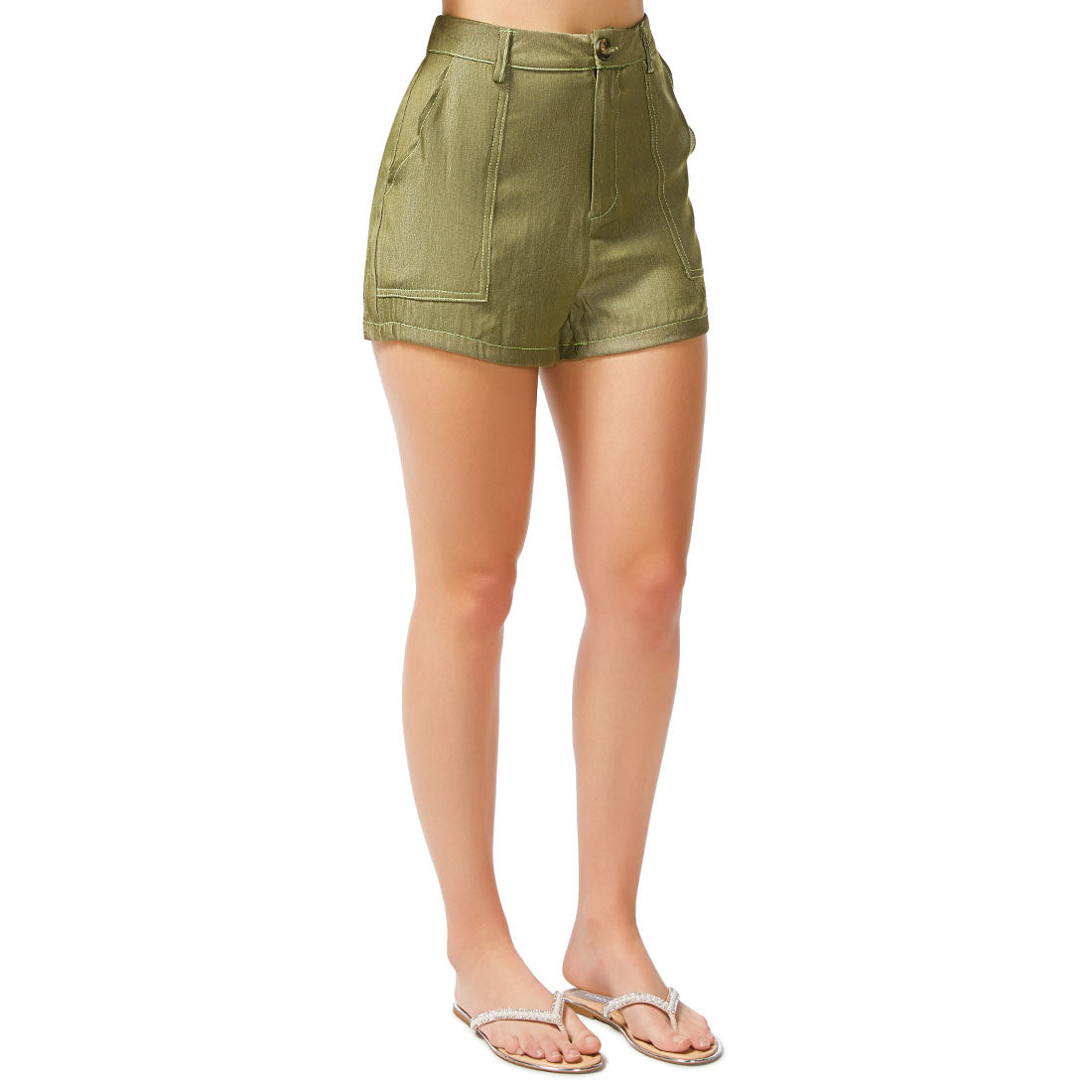 Shorts in Contrast Seam