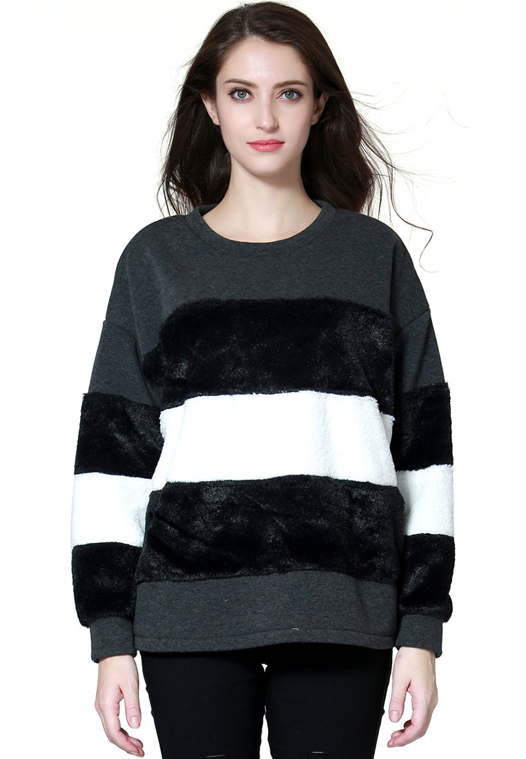 Black Faux Fur Sweatshirt - Black