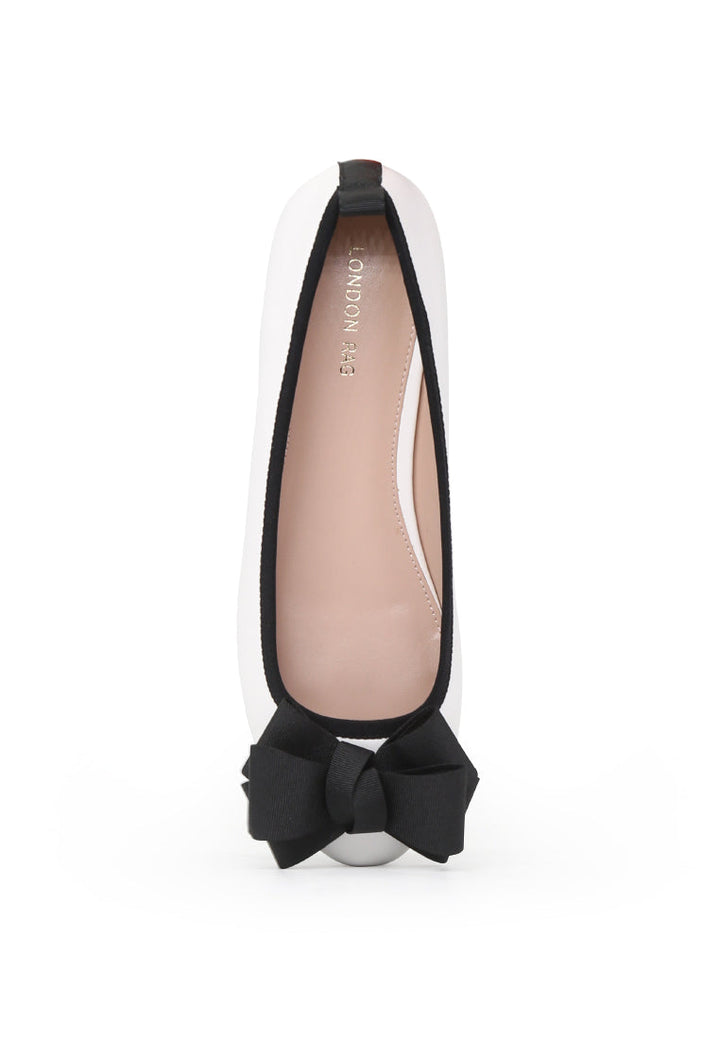 White Flat Ballerina - White