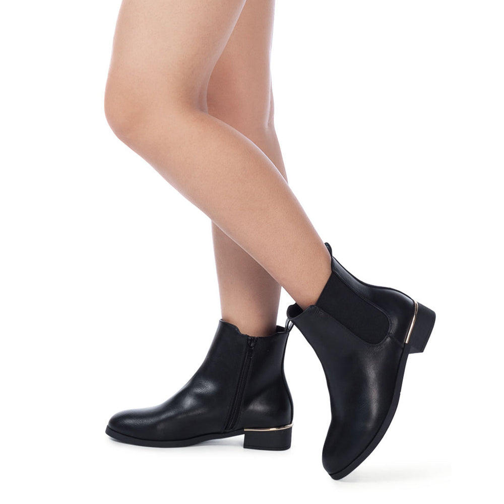 women winter basic ankle boots#color_black