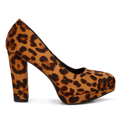 delia seude block heel pumps#color_brown