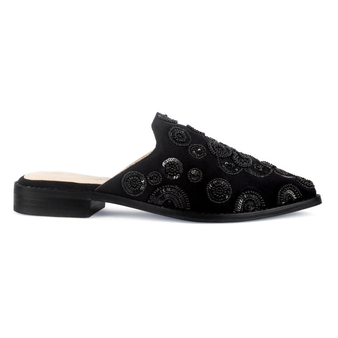 HANDCRAFTED EMBROIDERED VELVET MULES IN BLACK - Black