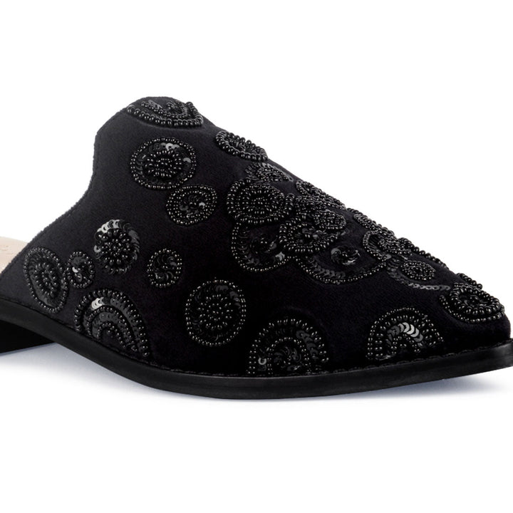 HANDCRAFTED EMBROIDERED VELVET MULES IN BLACK - Black