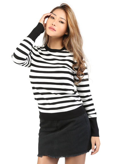 Black and White Light Weight Pullover Sweater - Black