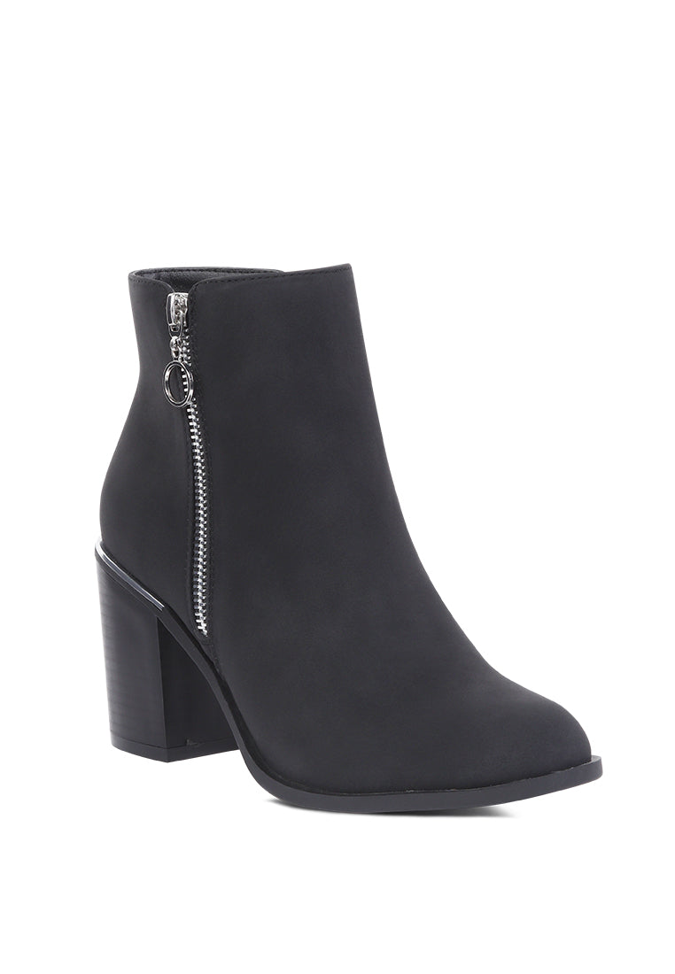 Black Side Zipper Pointed Toe Boot - Black